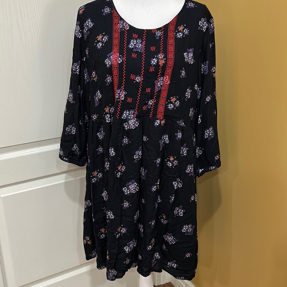 Black Floral Long Sleeve Dress